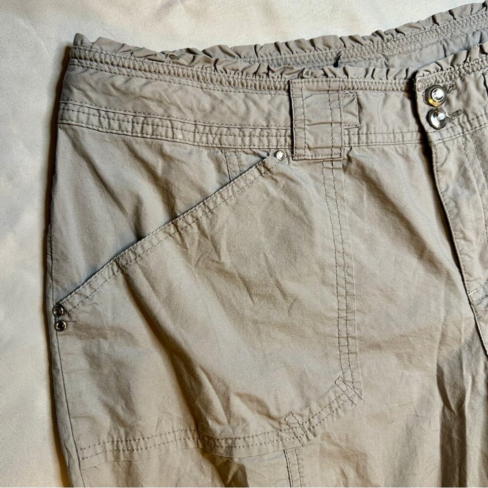 Gray Cargo Capri Pants 14 Coastal Travel Utility Chic Casual - Picture 9 of 9